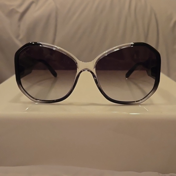 Ferragamo Oversized Gray Gradient Sunglasses brand new in box main image 15